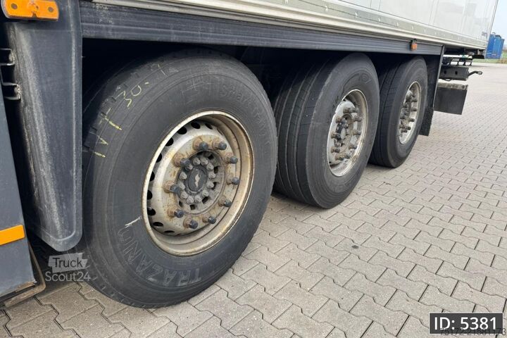 Chladírenská/mrazírenská přeprava Schmitz Cargobull SKO 24 / Disk brakes / Carrier Vector 1550 / Pa...