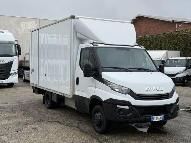 Transporter mit Koffer Iveco daily 35-140