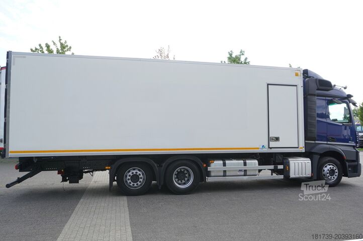 Chladenie Mercedes-Benz Actros 2546 / Lecapitaine refrigerator
