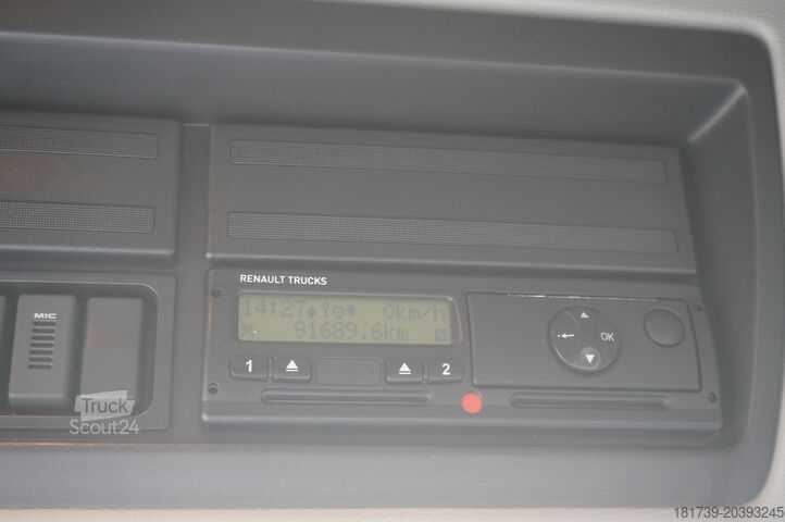 Chladiarenské nákladné auto s hákovým nosičom kontajnerov Renault D13 / 90 tho km !!! / Meat hooks