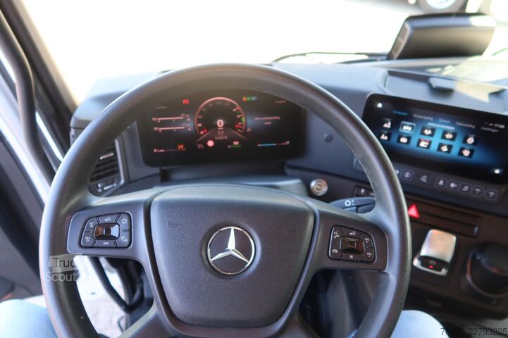 Resväska Mercedes-Benz Actros 2532 L Bak + klep 2000 KG LIKE NEW!! TUF...