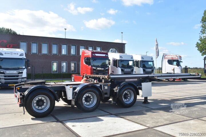 Transporte de contenedores Renders ROC 16.30 ROC 16.30 - X STEERING - LIFT AXLE - ...