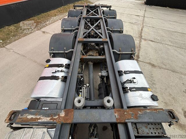 Container transport Volvo FH 500 8x4*4 CHASSIS L=7200 mm