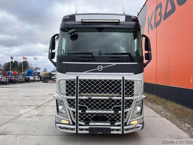Chassis cab Volvo FH 500 8x4*4 FOR SALE AS CHASSIS / CHASSIS L=72...