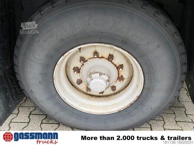 Náves Snow Sweeper P17B, V8-Motor, Kehrblasgerät, 4x