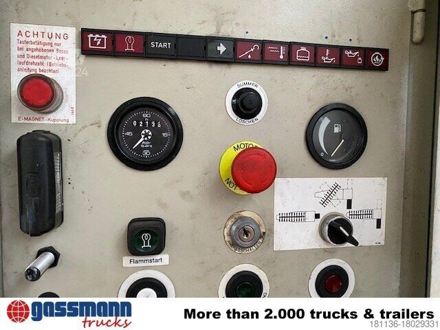 Náves Snow Sweeper P17B, V8-Motor, Kehrblasgerät, 4x