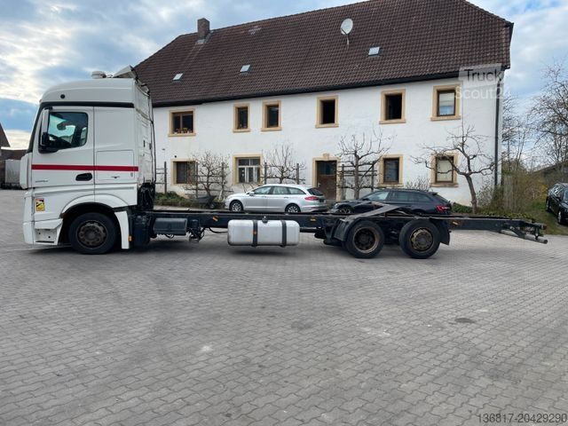 LKW-Fahrgestell MERCEDES-BENZ Actros4 2540 L 6x2 Fahrgestell EURO6 Lenkachse