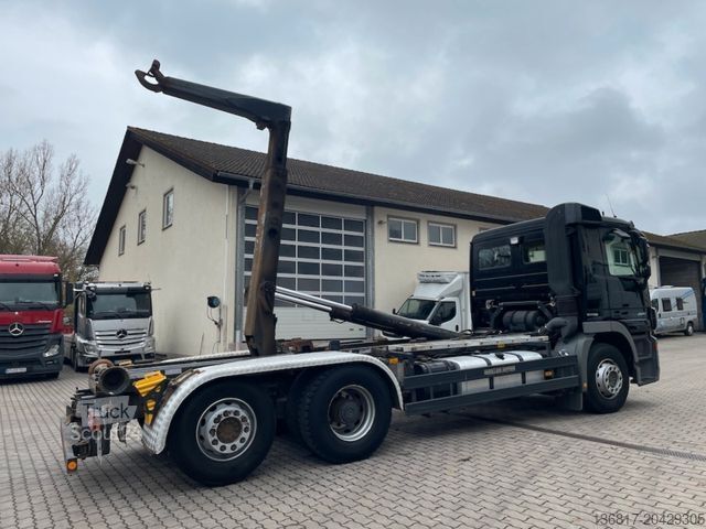 Abrollkipper MERCEDES-BENZ Actros 2541 Abroller 6x2 Meiller RK20.67