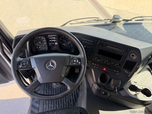 Τρίπλευρο ανατρεπόμενο φορτηγό MERCEDES-BENZ Arocs 4143 8X4/ 3S Kipper Meiller 41t RETARDER