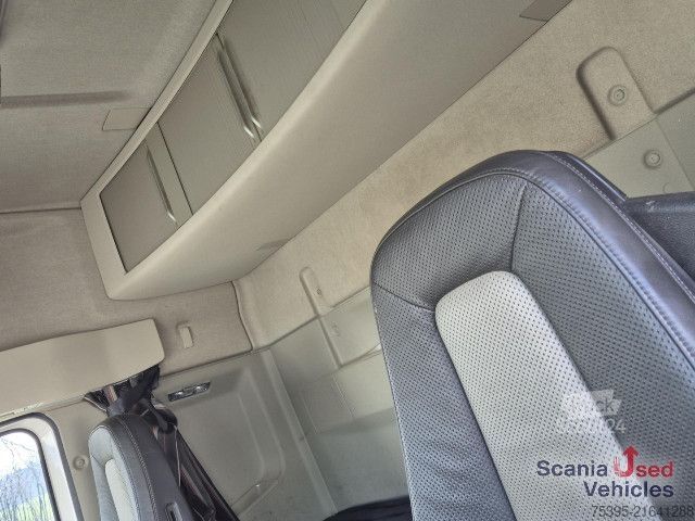 Camión forestal Volvo FH 500 6X4 + Penz 12 Z + Retarder