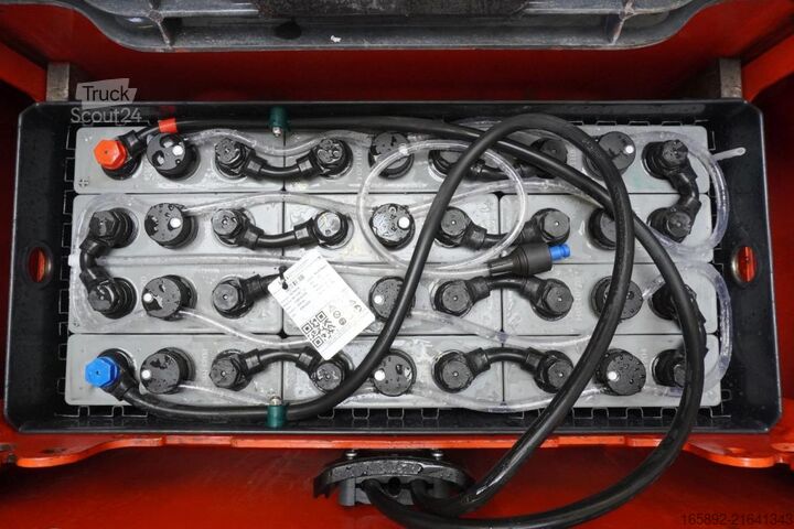 Transpalette électrique à conducteur porté debout Linde T 20 AP 131