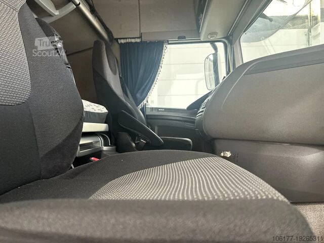 MTS standard DAF XF 106.460 SPACECAB