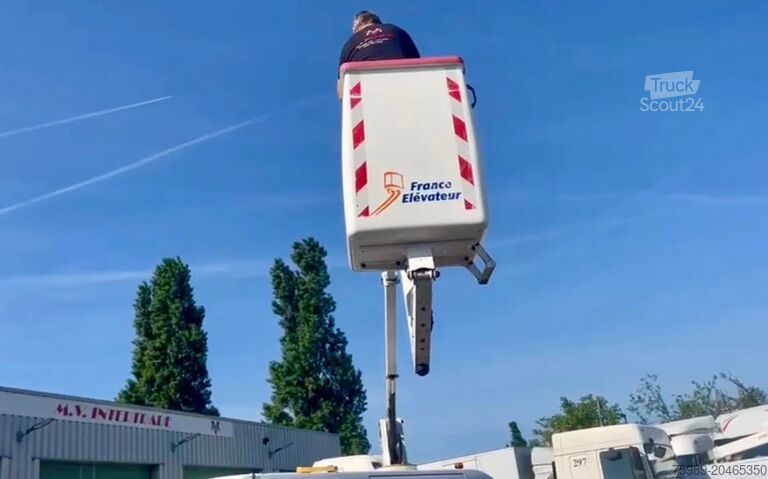 Подъемная платформа Renault Master 10,5 m, 3500 kg, euro6