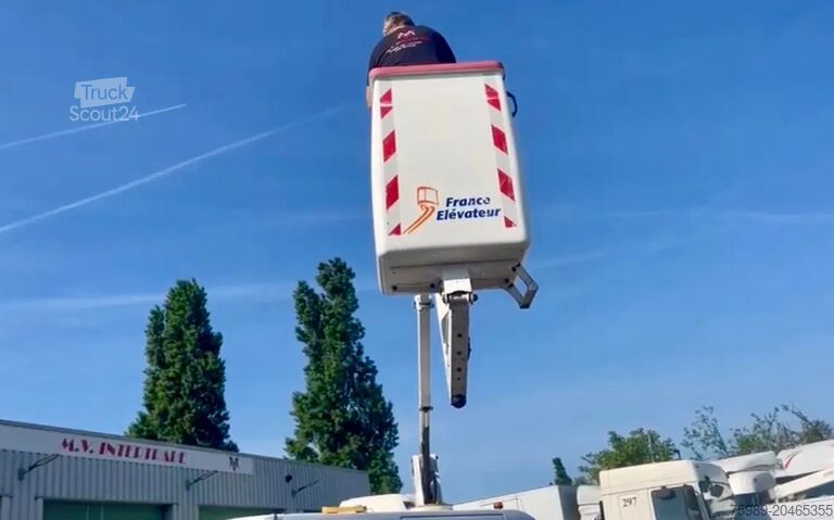 Подъемная платформа Renault Master 10,5 m, 3500 kg, euro6