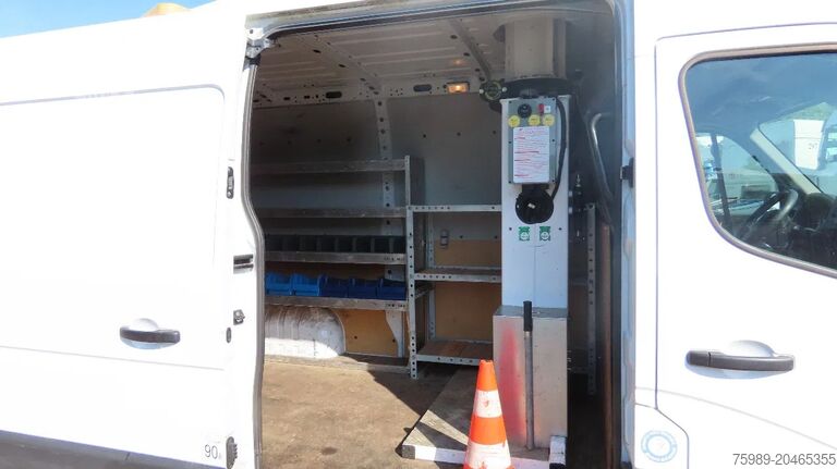 Подъемная платформа Renault Master 10,5 m, 3500 kg, euro6