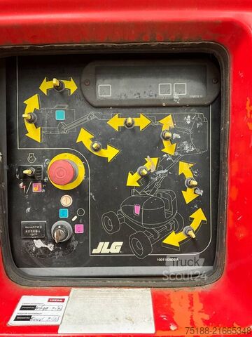 Plataforma de trabalho telescópica articulada JLG 800 AJ