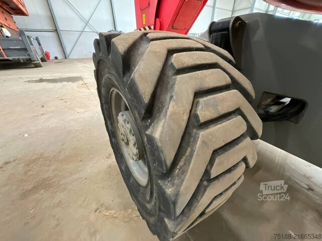 Plataforma de trabalho telescópica articulada JLG 800 AJ