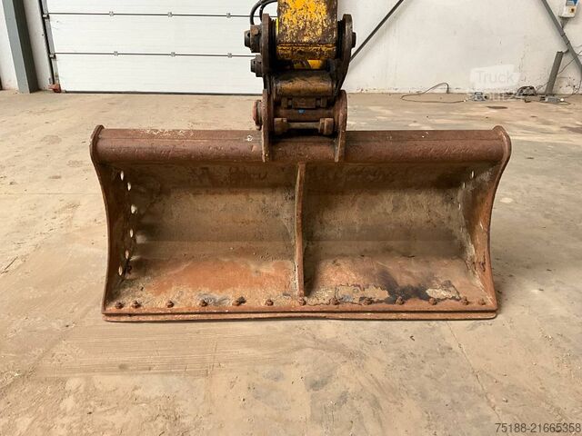 Excavadora sobre orugas JCB JS 145 LC