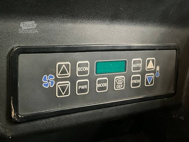 Excavadora sobre orugas Takeuchi TB 2150 R