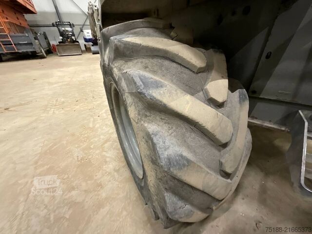 Véhicule à benne Thwaites 6 tonne