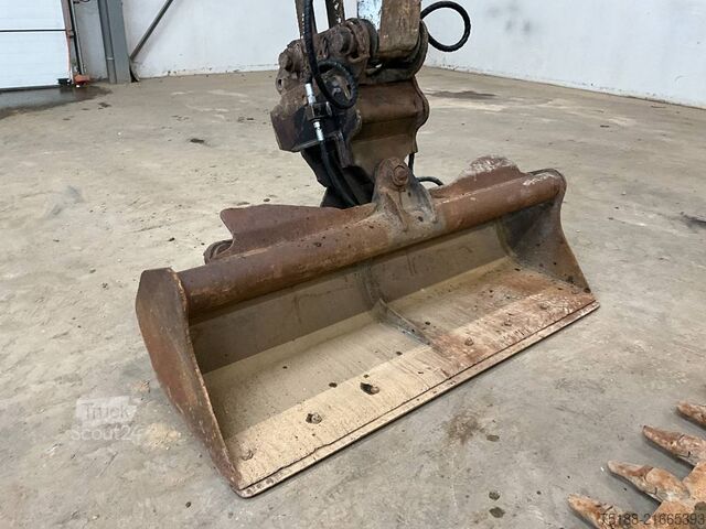 Excavadora Midi Takeuchi TB 285