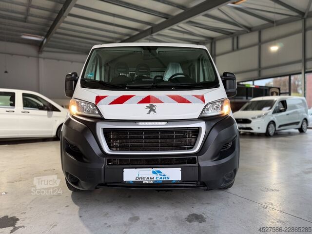 Pick-up kombi PEUGEOT Boxer Pritsche Doka 335 L3 BlueHDi 140*KLIMA*AHK