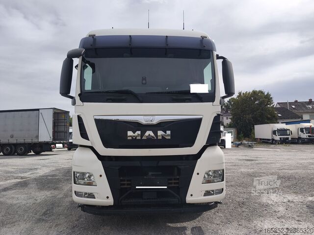 Gesloten bak MAN TGX 18.420 (36)