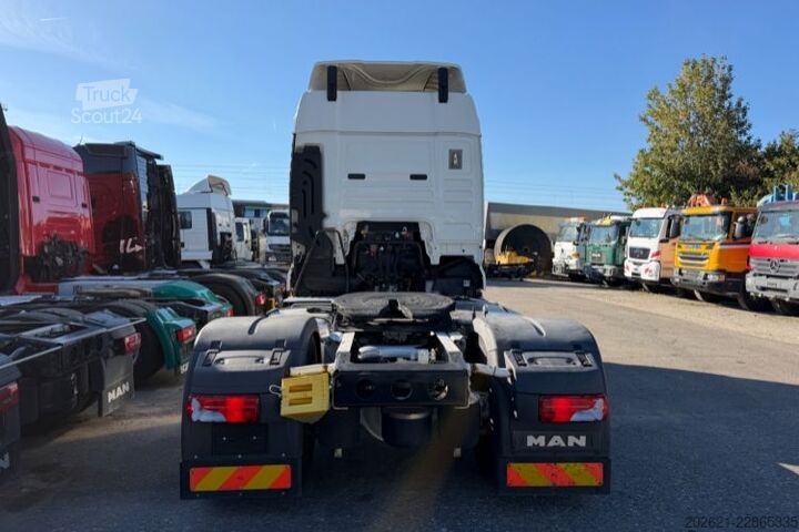 Standard trekkvogn MAN TGX 18.460 Kompressor