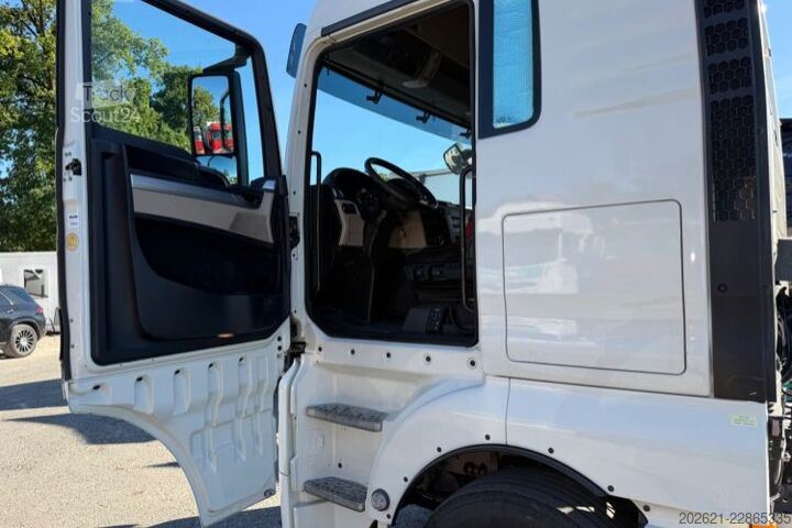 Standard trekkvogn MAN TGX 18.460 Kompressor