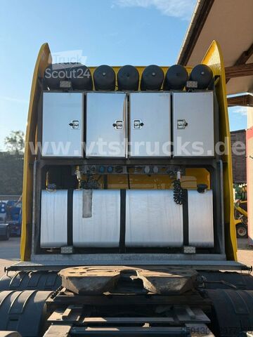 Camião pesado VOLVO FH 750 8x4 BL  Tridem Retarder/LED/VLA