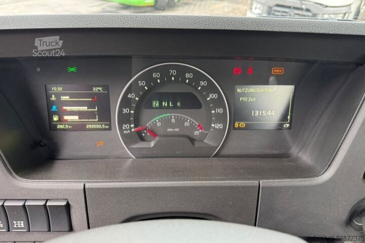 Контейнеровоз з гачком (рол-офф) VOLVO FMX-540 10x4 Moser