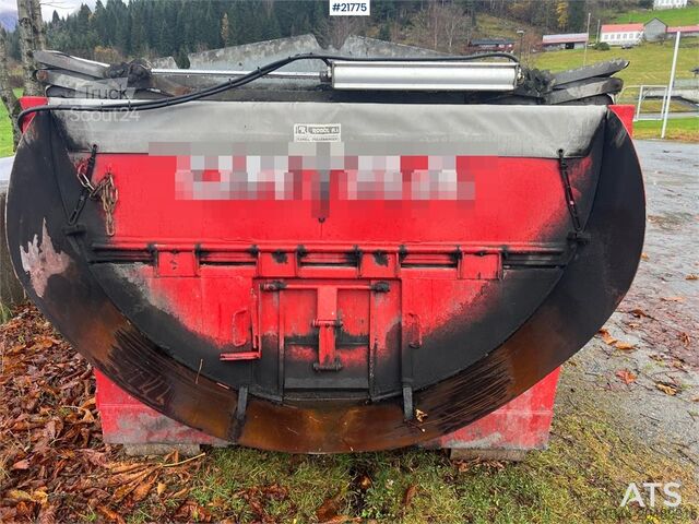 Celtniecības mašīna  BFAB asphalt tank w/ air-controlled canopy