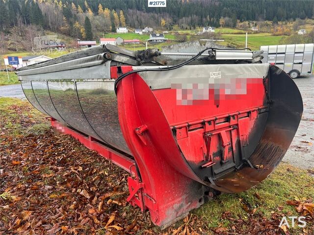 Celtniecības mašīna  BFAB asphalt tank w/ air-controlled canopy
