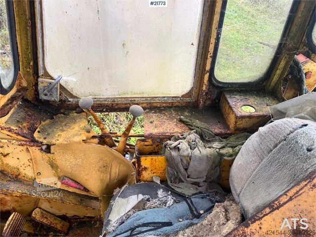 Nivelēšanas mašīna CAT 955