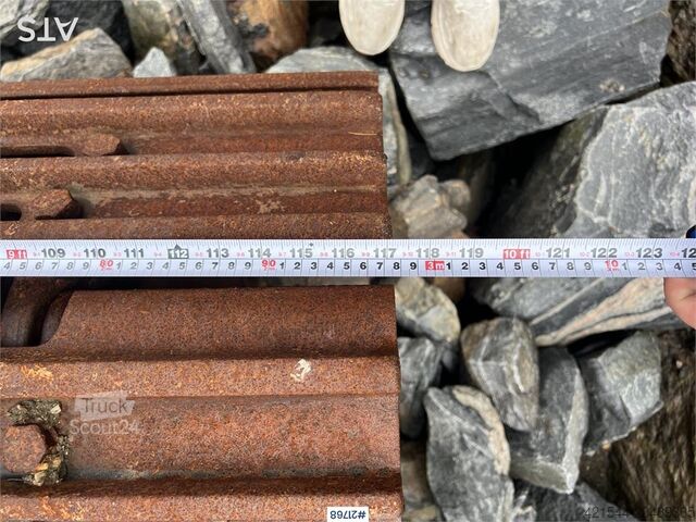 Rupsgraafmachine Komatsu pc210lc-8 excavator w/ tooth bucket