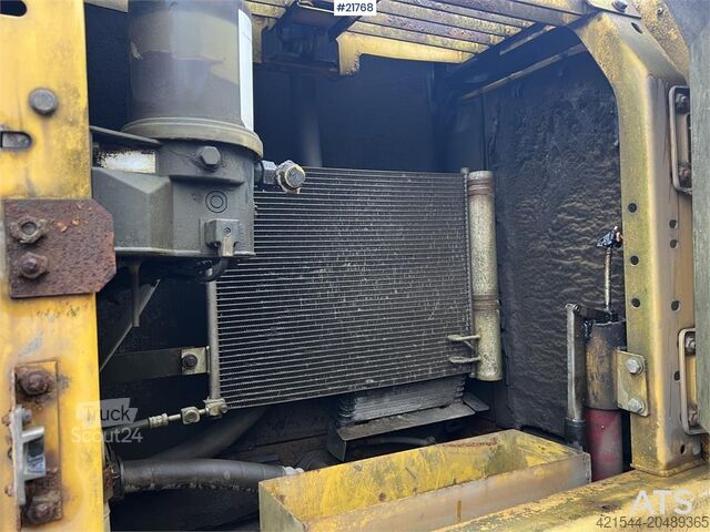 Rupsgraafmachine Komatsu pc210lc-8 excavator w/ tooth bucket