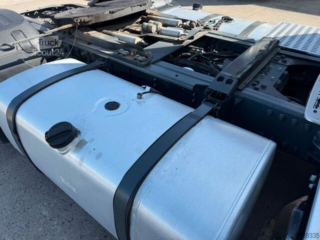 Ελκυστήρας μεγάλου όγκου DAF XG 530 * RETARDER * STANDKLIMA * VER. SATTEL *