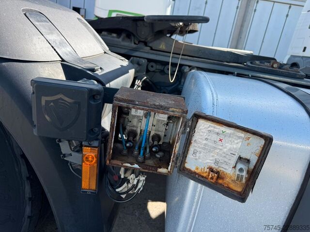 Ελκυστήρας μεγάλου όγκου DAF XG 530 * RETARDER * STANDKLIMA * VER. SATTEL *
