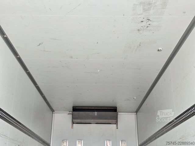 Camion frigorifique DAF LF 290 FA * THERMOKING T-1000R *PHARMA*1.5T LBW
