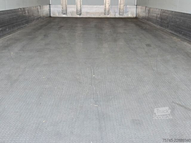 Camion frigorifique DAF LF 290 FA * THERMOKING T-1000R *PHARMA*1.5T LBW