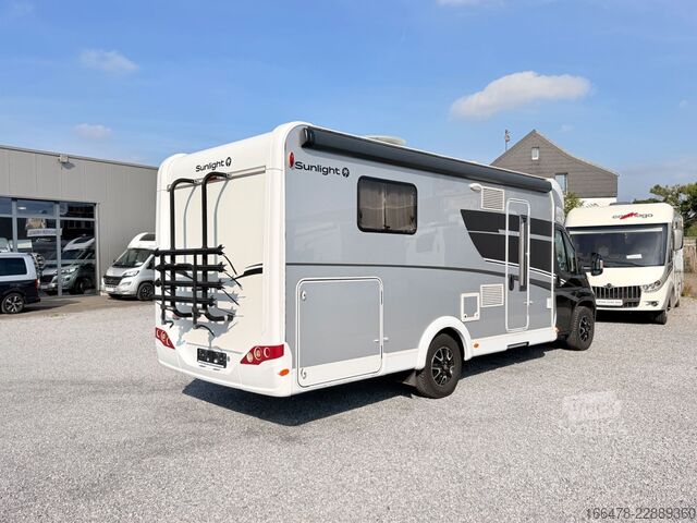 Caravana semiintegrada SUNLIGHT T 69 L *Queensbett-Hubbett*