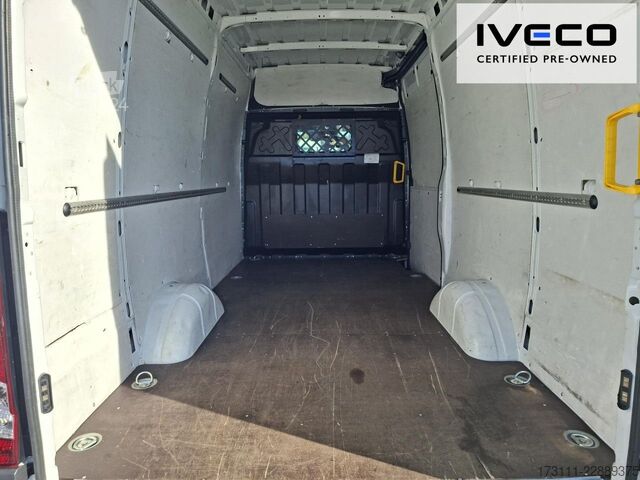 Hög tak skåpbil IVECO Daily 35S16V RS 3520L / Klima / Bluetooth
