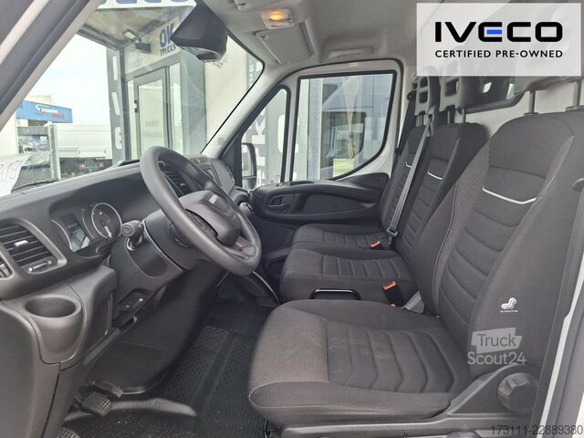Furgoneta de caja alta IVECO Daily 35S16V RS 3520L / Klima / Bluetooth