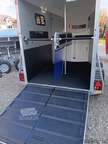 Rimorchio per cavalli Böckmann Portax E