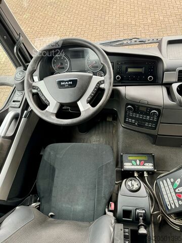 Depósito de agua MAN TGS 35.480 8X4-4 BL TGS 35.480 8X4-4 BL Wassertank