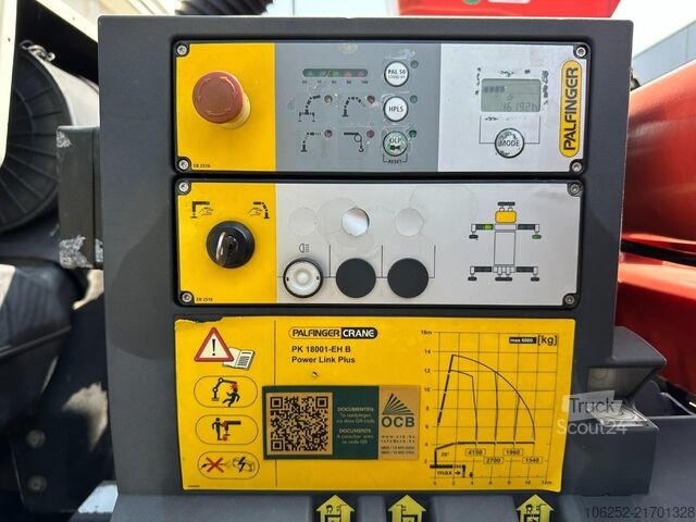 Containertransport (haakarmsysteem) MAN TGS 35.400 8x4 TRIDEM HOOKLIFT T22 + CRANE PALF...