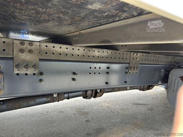 Benne fermée Scania P320 RETARDER - CLOSED BOX 8m25 x 2m47 x 2m30 -...