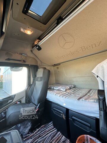 Tovornjak z zamenljivo karoserijo Mercedes-Benz Actros 2545L
