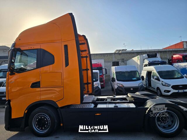 Standart yol çekici Iveco S-WAY 460 RIBASSATO KM 340MILA RETARDER