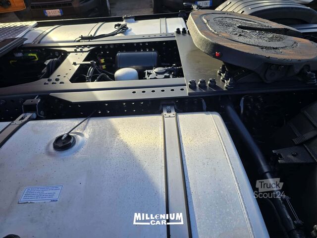 Tracteur routier standard Iveco S-WAY 460 RIBASSATO KM 340MILA RETARDER